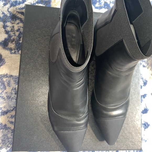 chanel chelsea boots